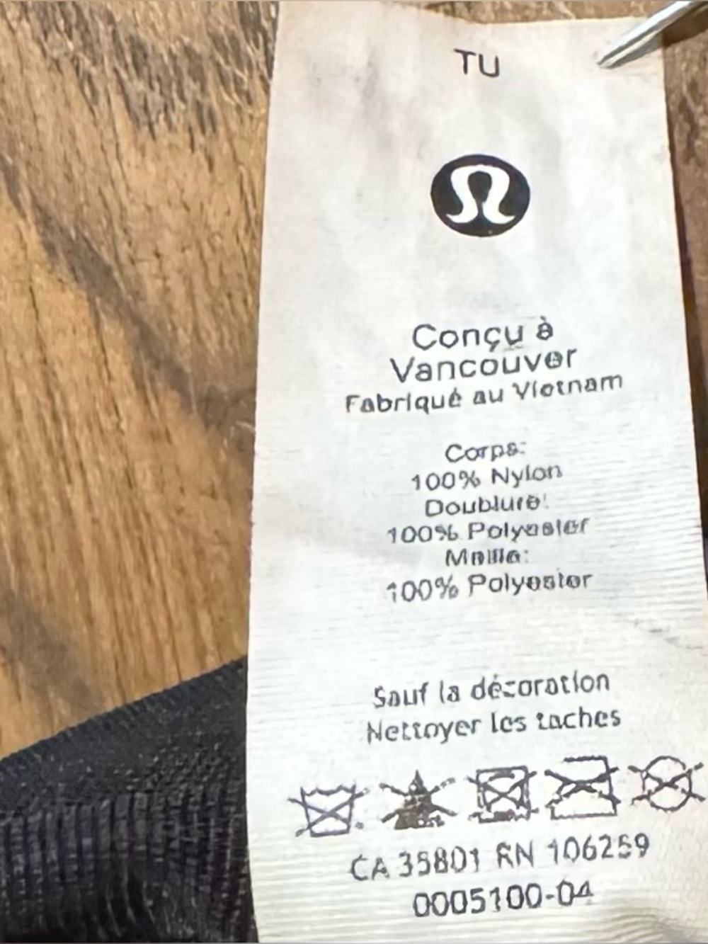 Lululemon Everywhere Belt Bag 1L in Black - Picture 10 of 11